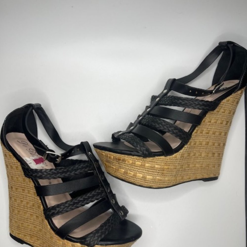 Black Platform Sandals Sz 6